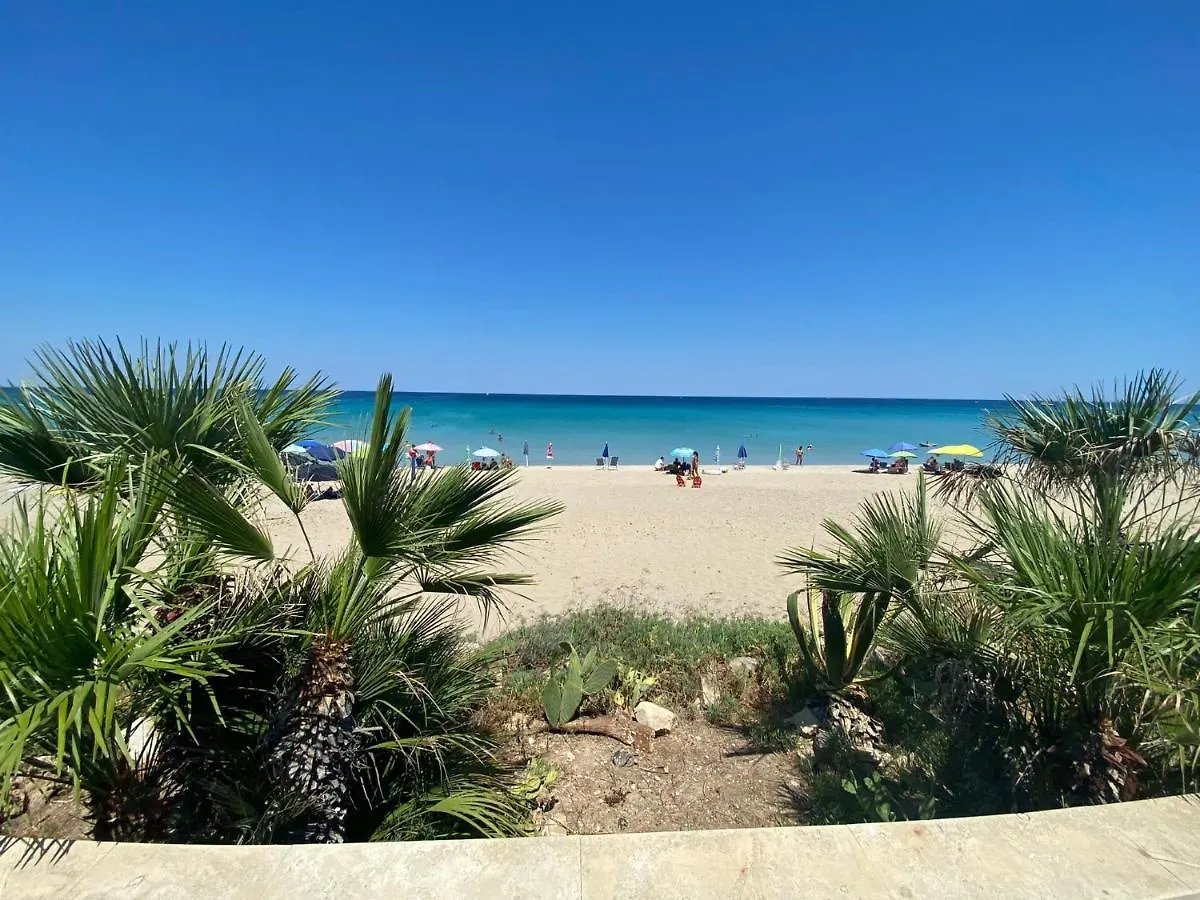 La Casa Sulla Spiaggia: Dimora Elma Villa Reitani